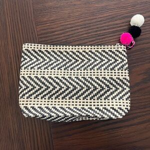 Shiraleah Chicago Summer Woven Clutch